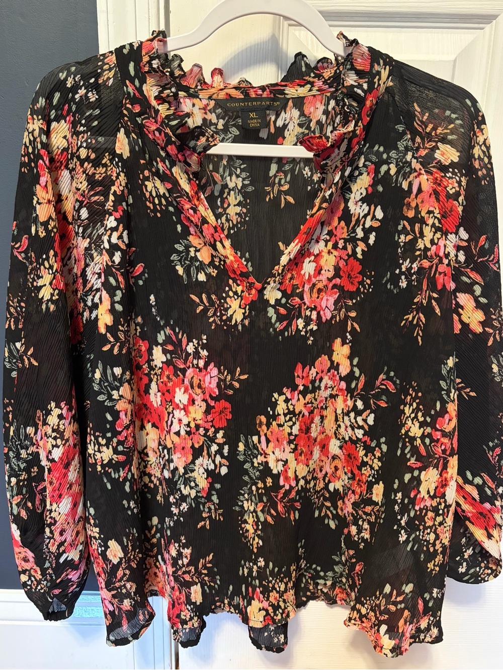 Counterparts Black Floral Ruffle-Neck Blouse with Red & Pink Blooms-XL NWOT - Picture 3 of 6